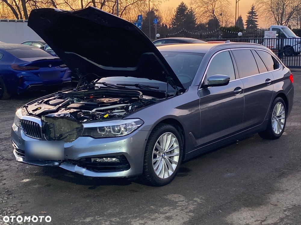 BMW Seria 5 520d xDrive Luxury Line sport - 10