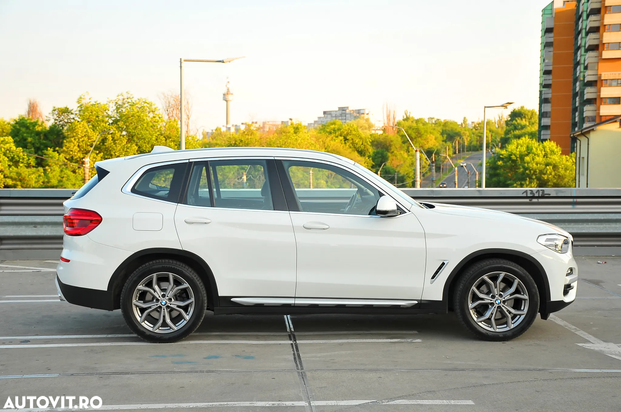 BMW X3 xDrive20d AT xLine - 4