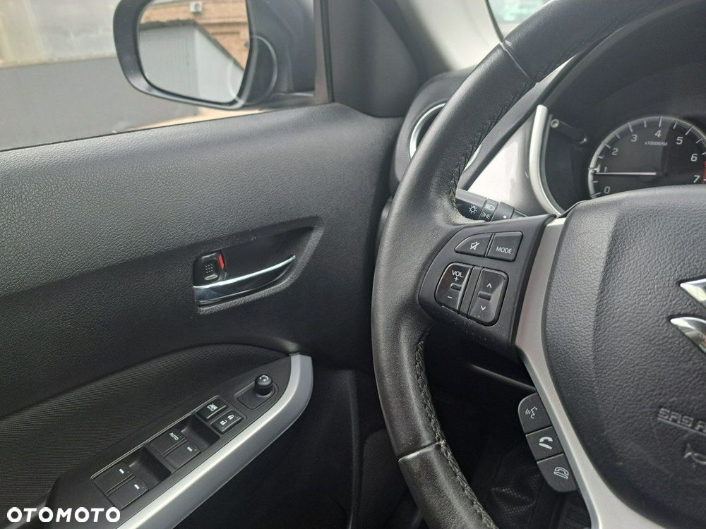 Suzuki Vitara 1.6 Comfort 2WD - 25