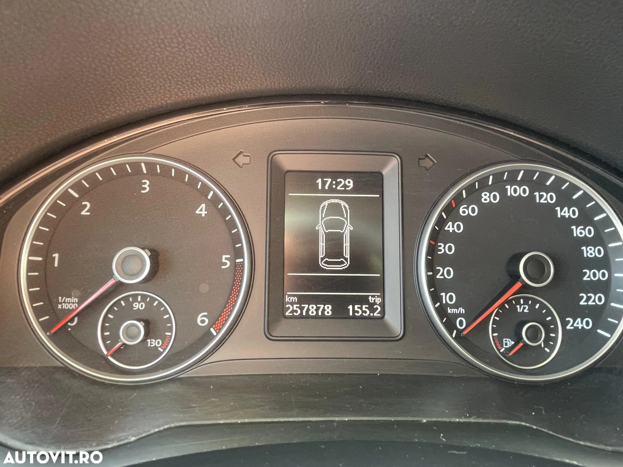 Volkswagen Golf Plus 1.9 TDI Comfortline DPF - 12