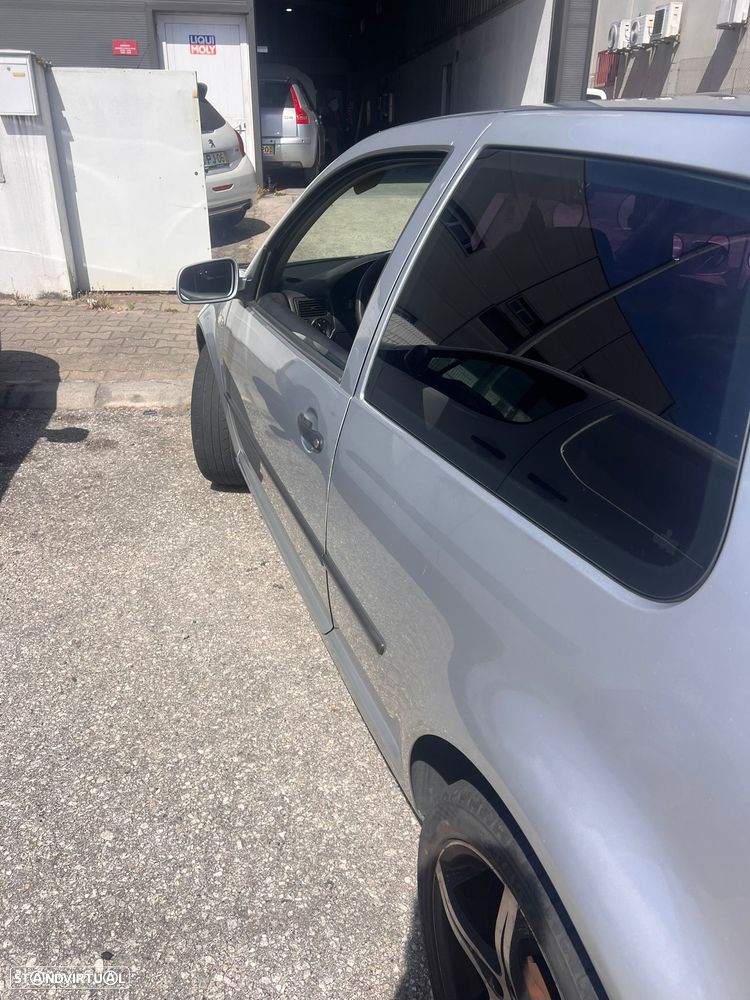 VW Golf 1.9 TDi Highline - 3
