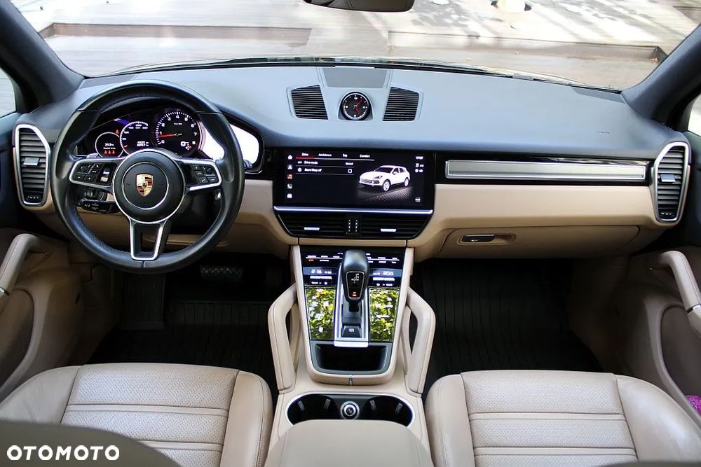 Porsche Cayenne Platinum Edition - 19