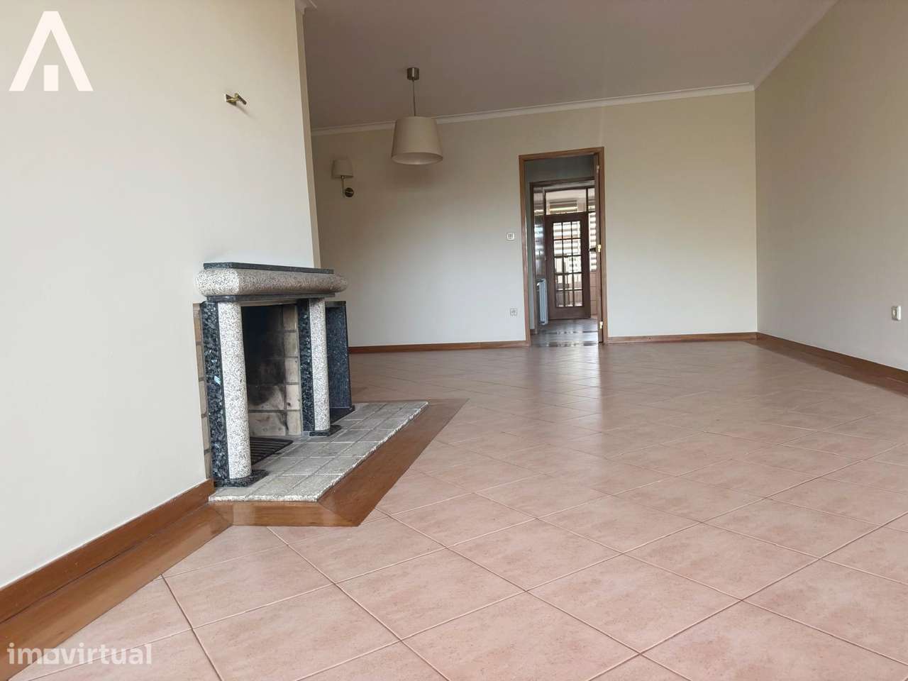 Apartamento T3 com garagem junto ao centro - Grande imagem: 3/10
