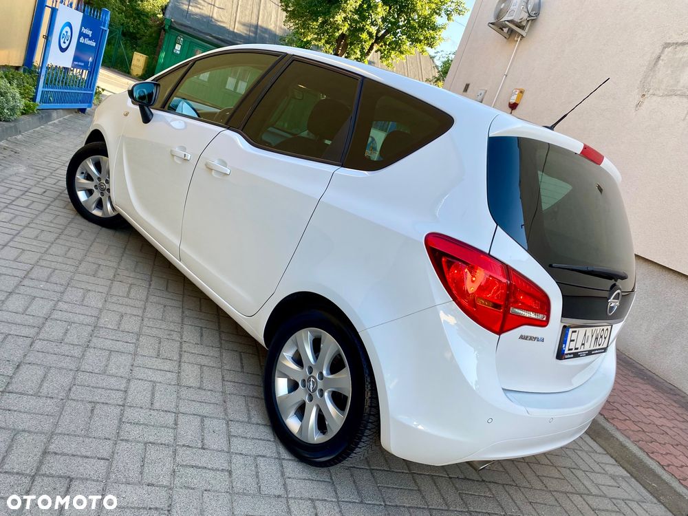Opel Meriva 1.4 Design Edition - 11