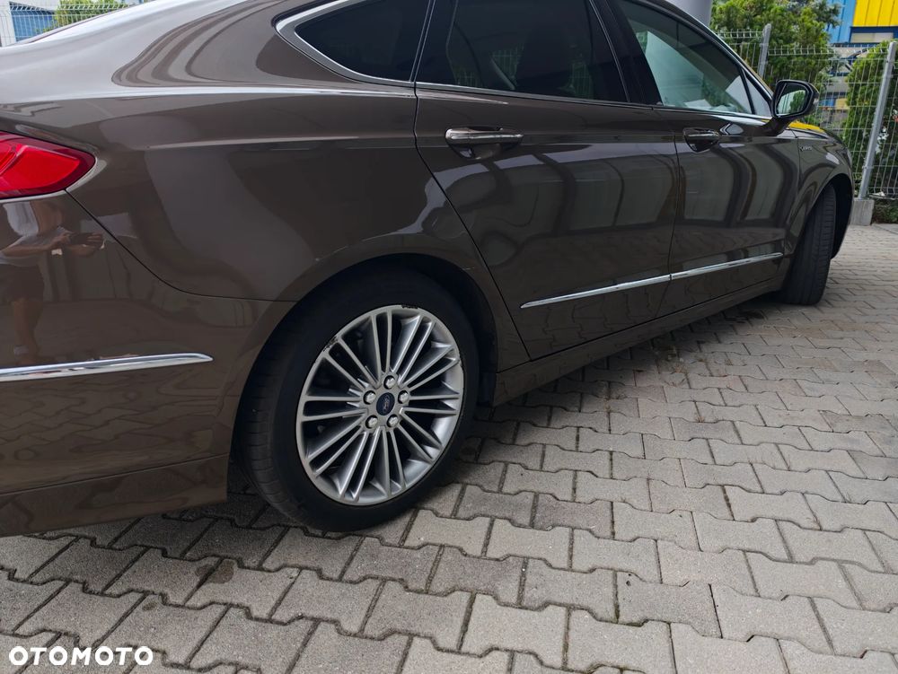 Ford Mondeo - 4