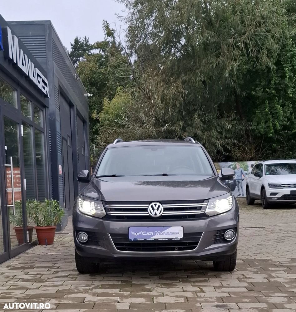 Volkswagen Tiguan 2.0 TDI 4Motion DSG Sport & Style - 4