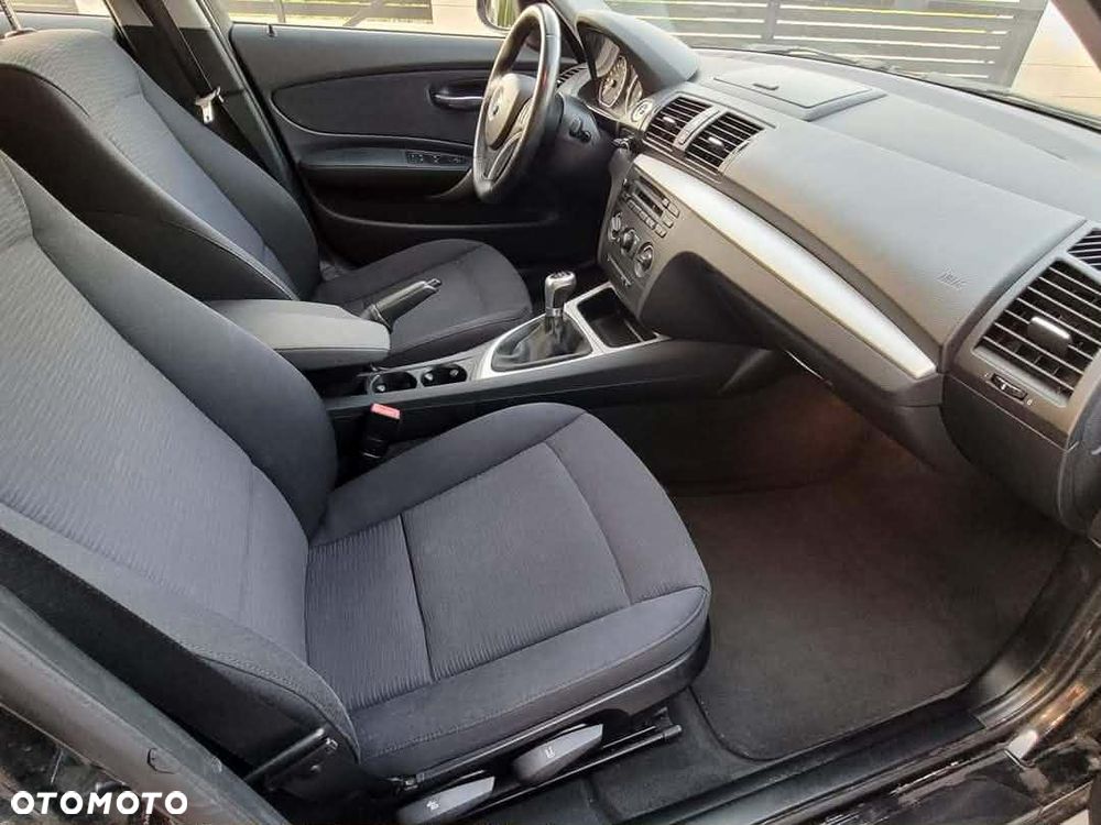 BMW Seria 1 116i - 6