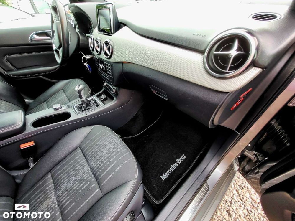 Mercedes-Benz Klasa B - 21