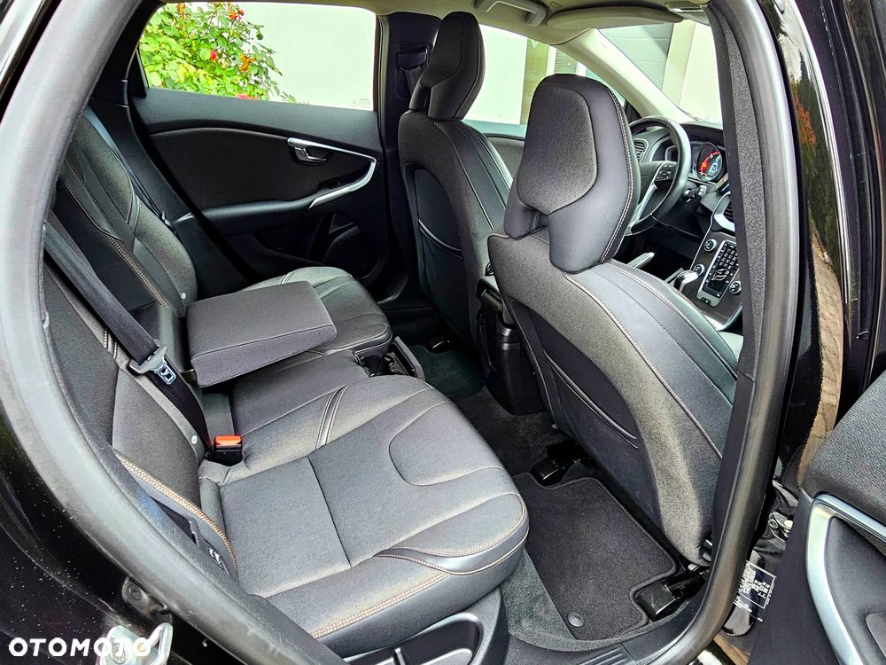 Volvo V40 Cross Country D3 Drive-E Kinetic - 18