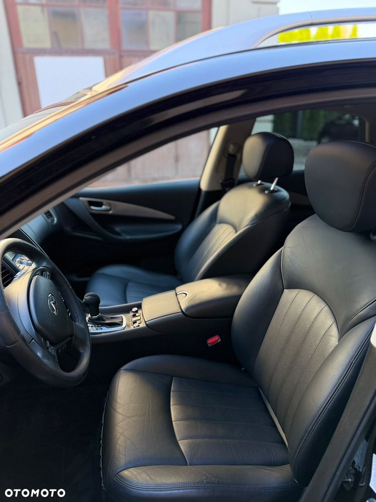 Infiniti QX50 - 17
