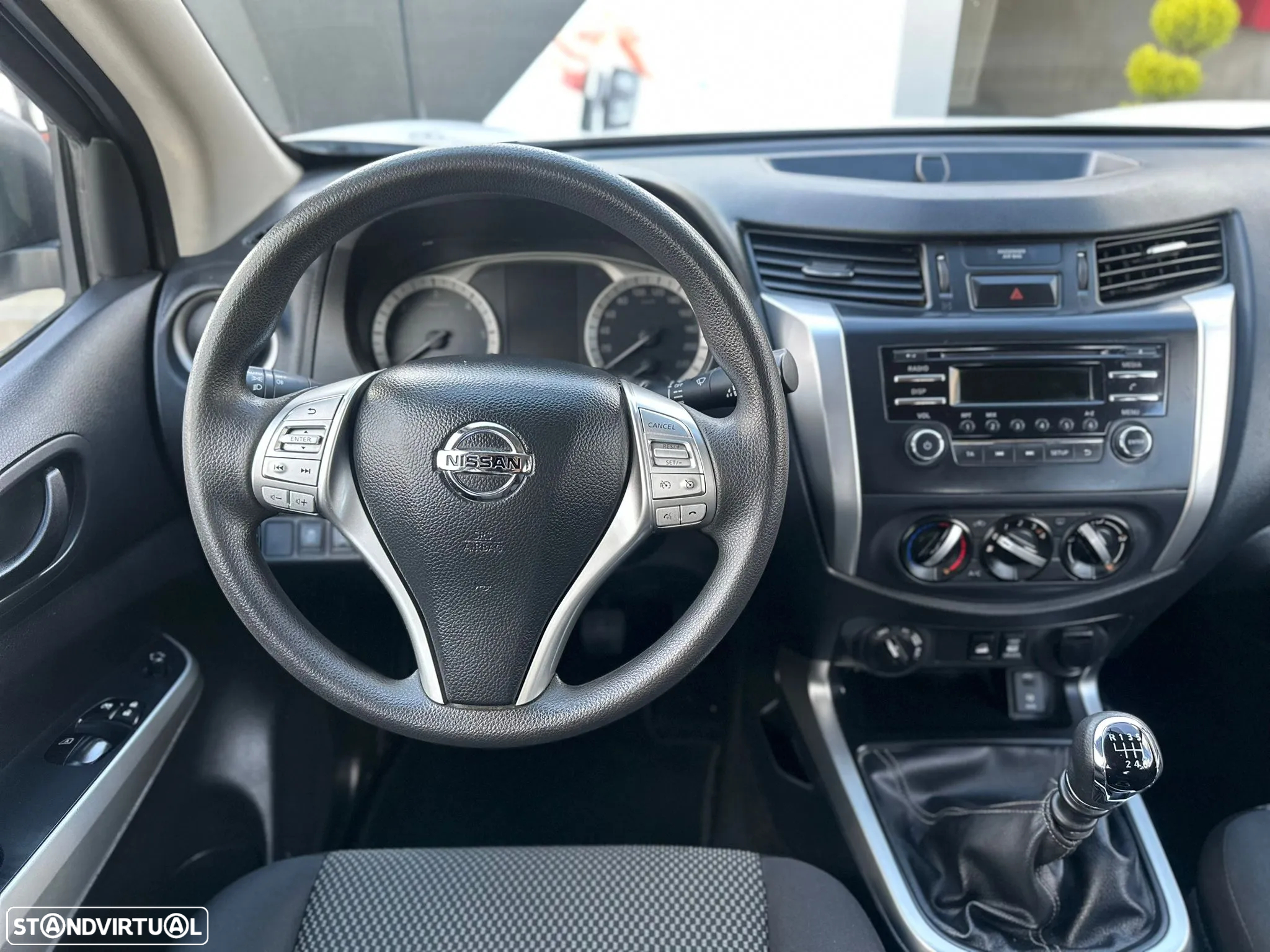 Nissan Navara 2.3 dCi 4x4 - 17