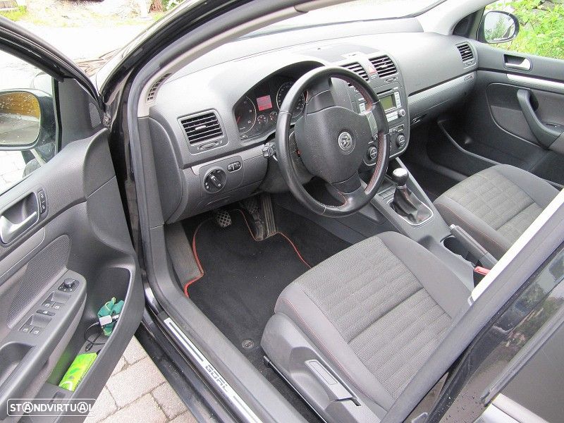 VW Golf 1.6 TDi Confortline - 3