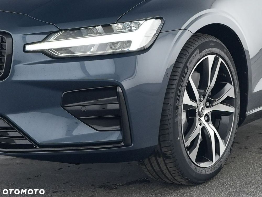 Volvo V60 B4 B DKG Plus Dark - 10