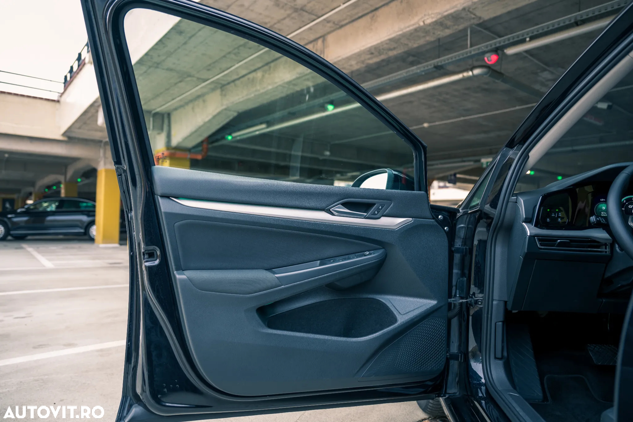 Volkswagen Golf - 27