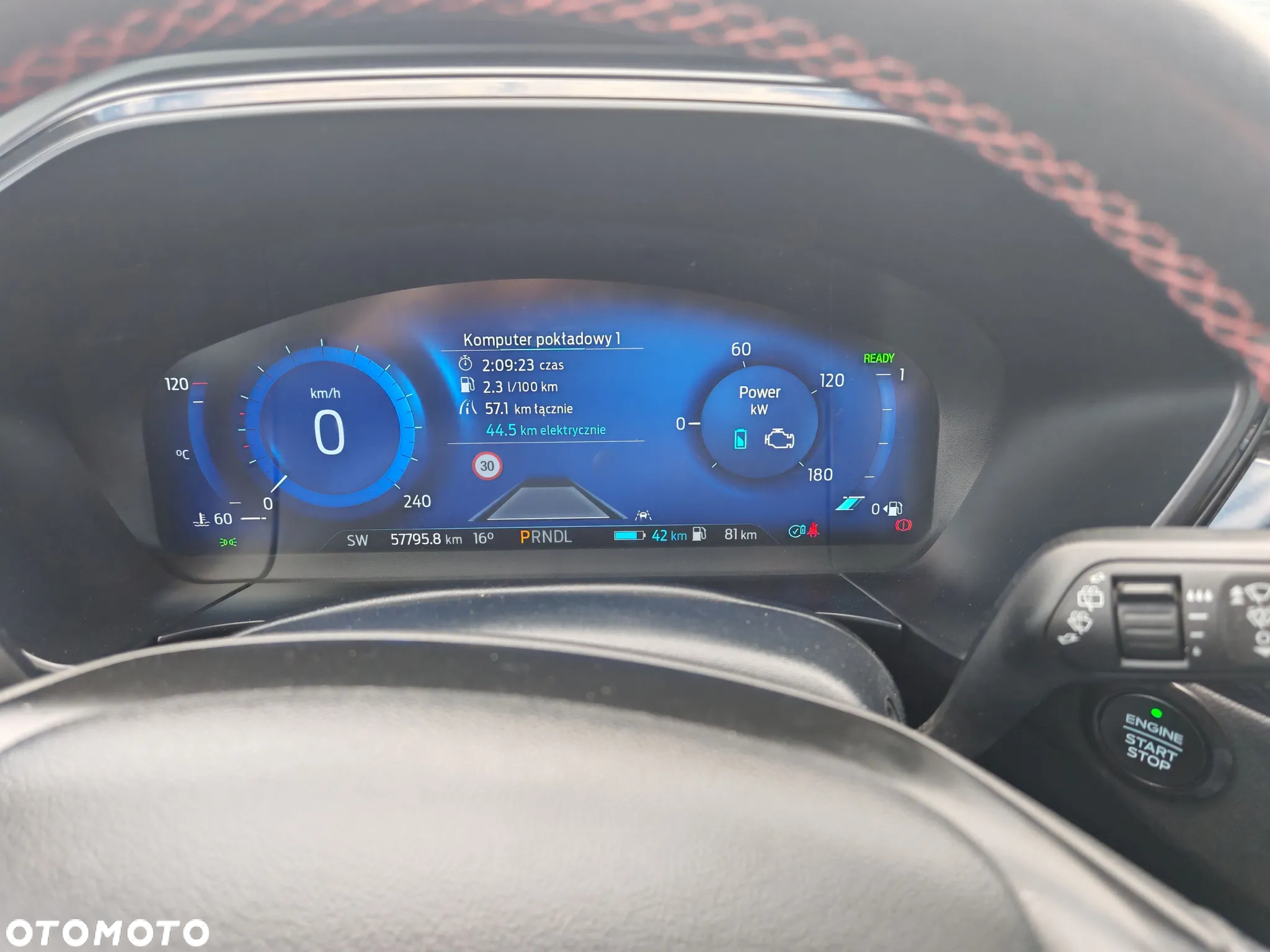 Ford Kuga 2.5P PHEV FWD ST-Line X - 30