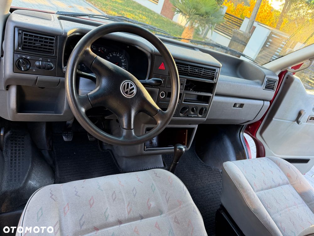 Volkswagen Transporter - 18