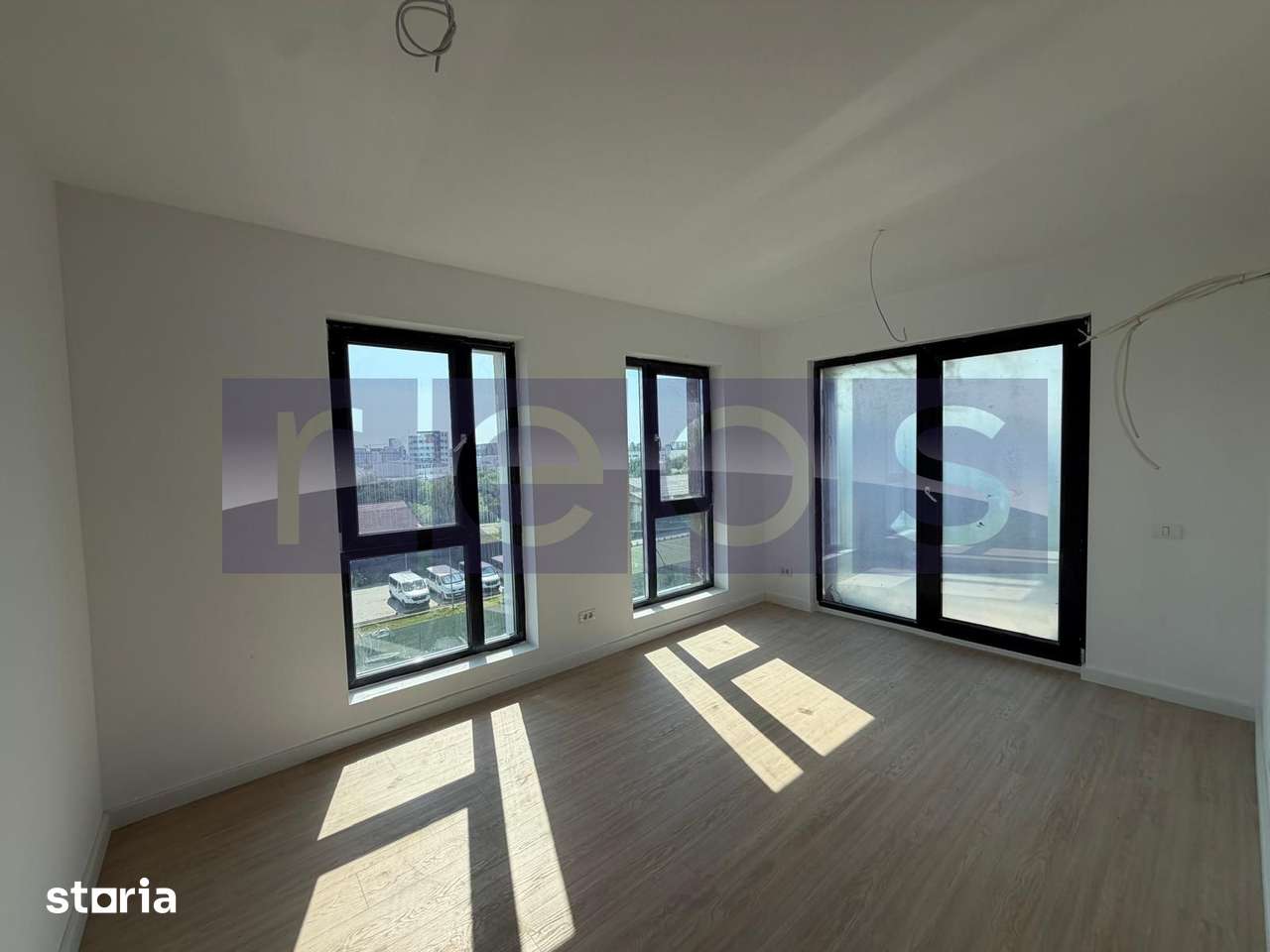 VANZARE APARTAMENT LA CHEIE | 3 CAMERE | 76MP | TERASA | PARCARE — fotografia 3