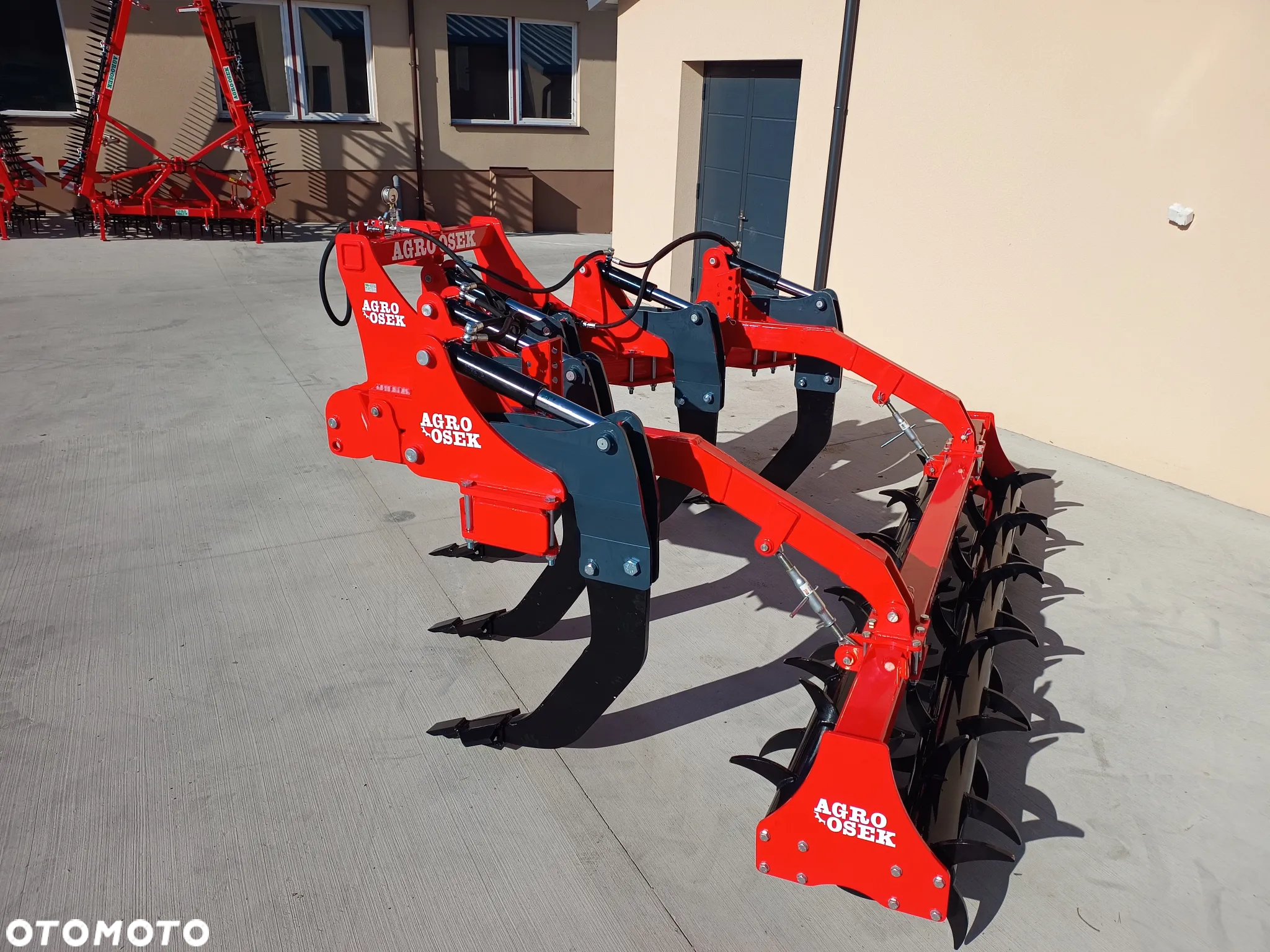 AGRO-OSEK Głębosz 5-zębowy z zabezpieczeniem hydraulicznym - 2