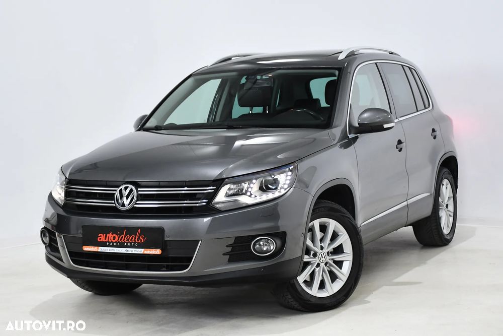 Volkswagen Tiguan 2.0 TDI DPF 4Motion BlueMotion Technology Lounge Sport & Style - 9