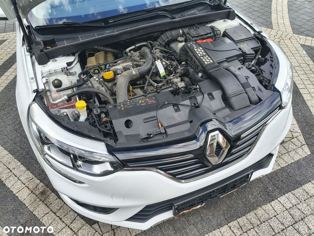 Renault Megane ENERGY TCe 130 BUSINESS - 32