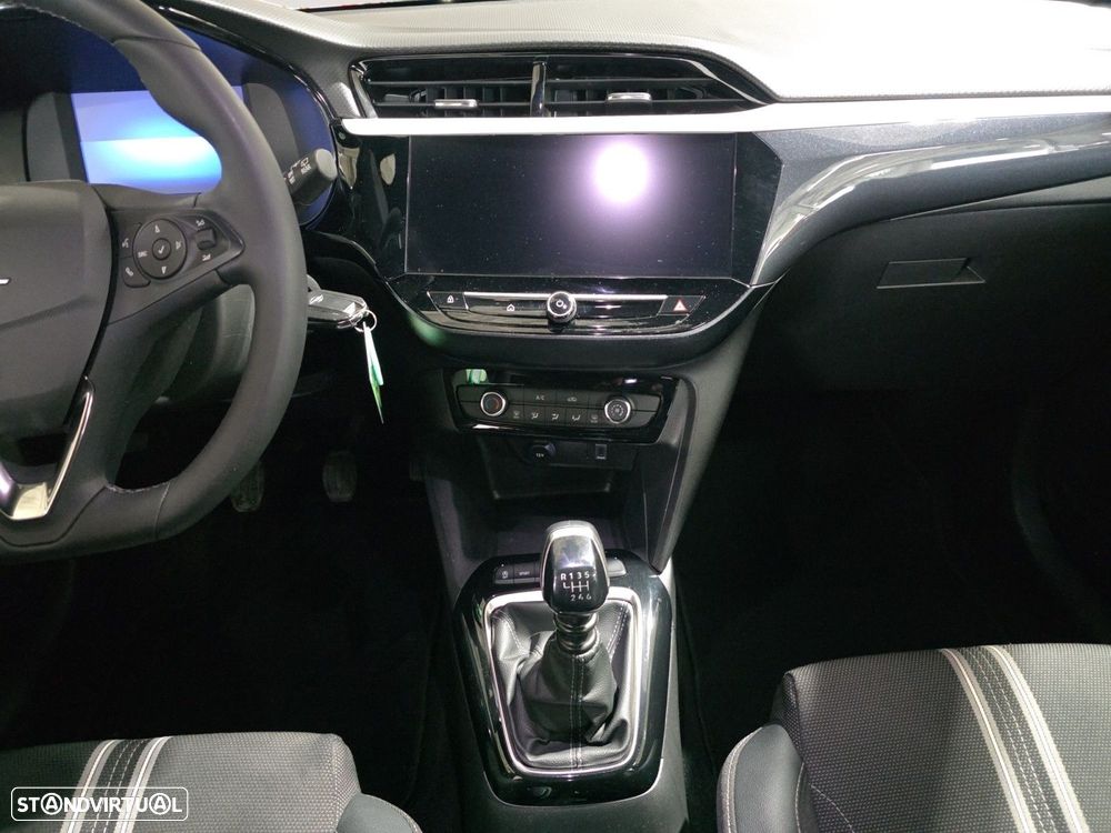 Opel Corsa 1.2 T GS - 10