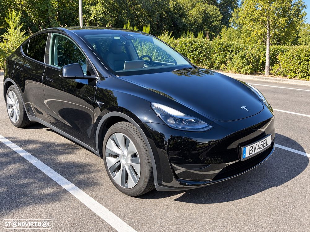 Tesla Model Y RWD - 4