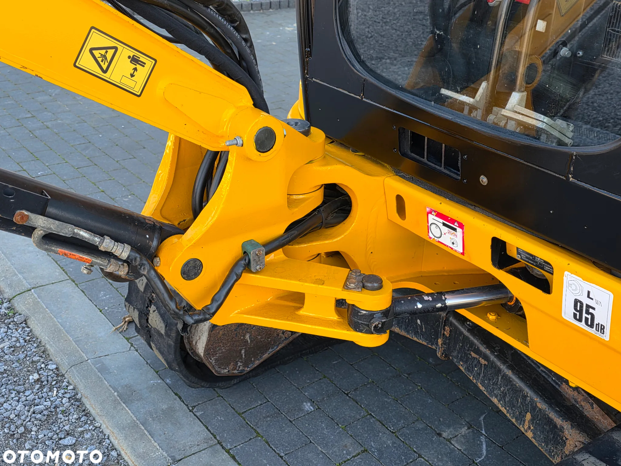 JCB JCB 8025 ZTS mini koparka sprowadzona 3 łyżki 8026 1 wł ładna - 9