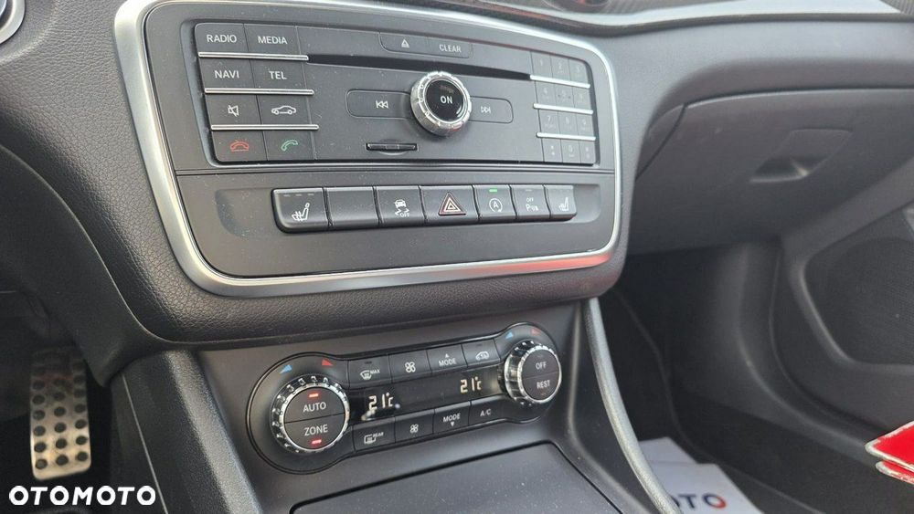 Mercedes-Benz CLA - 16