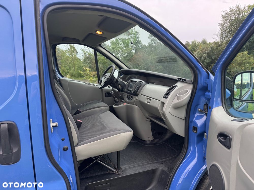 Opel Vivaro - 16