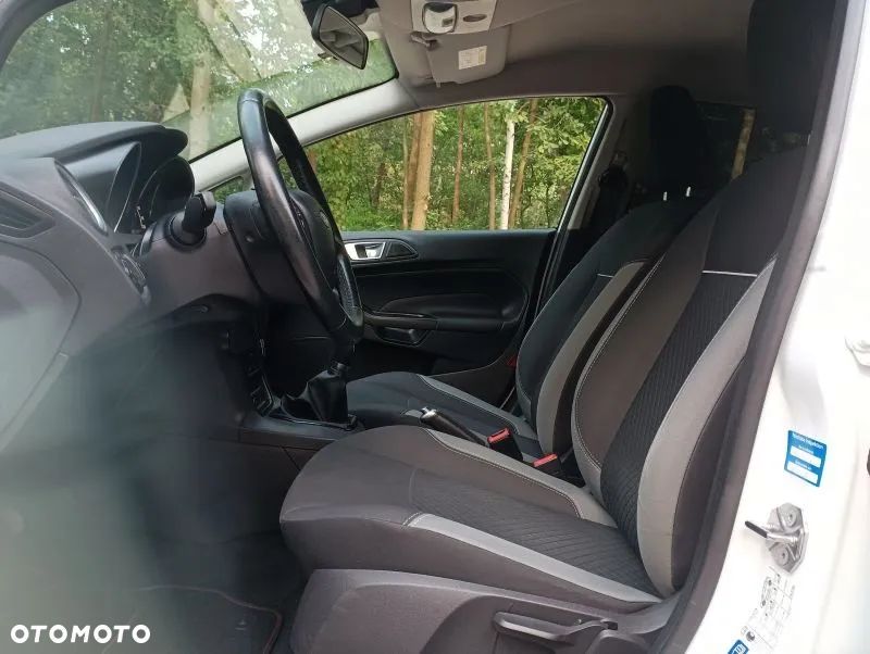 Ford Fiesta 1.25 Ambiente - 13