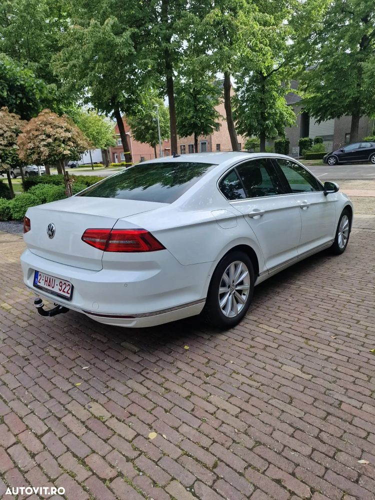Volkswagen Passat 1.6 TDI R Executive - 2