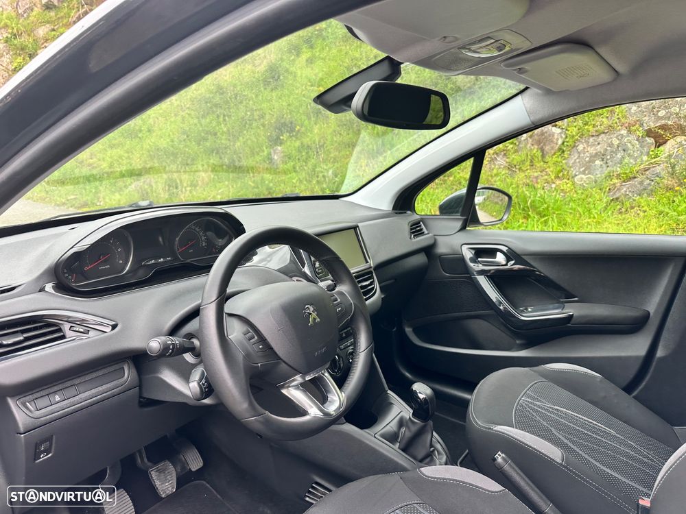 Peugeot 208 1.4 HDi Active - 19