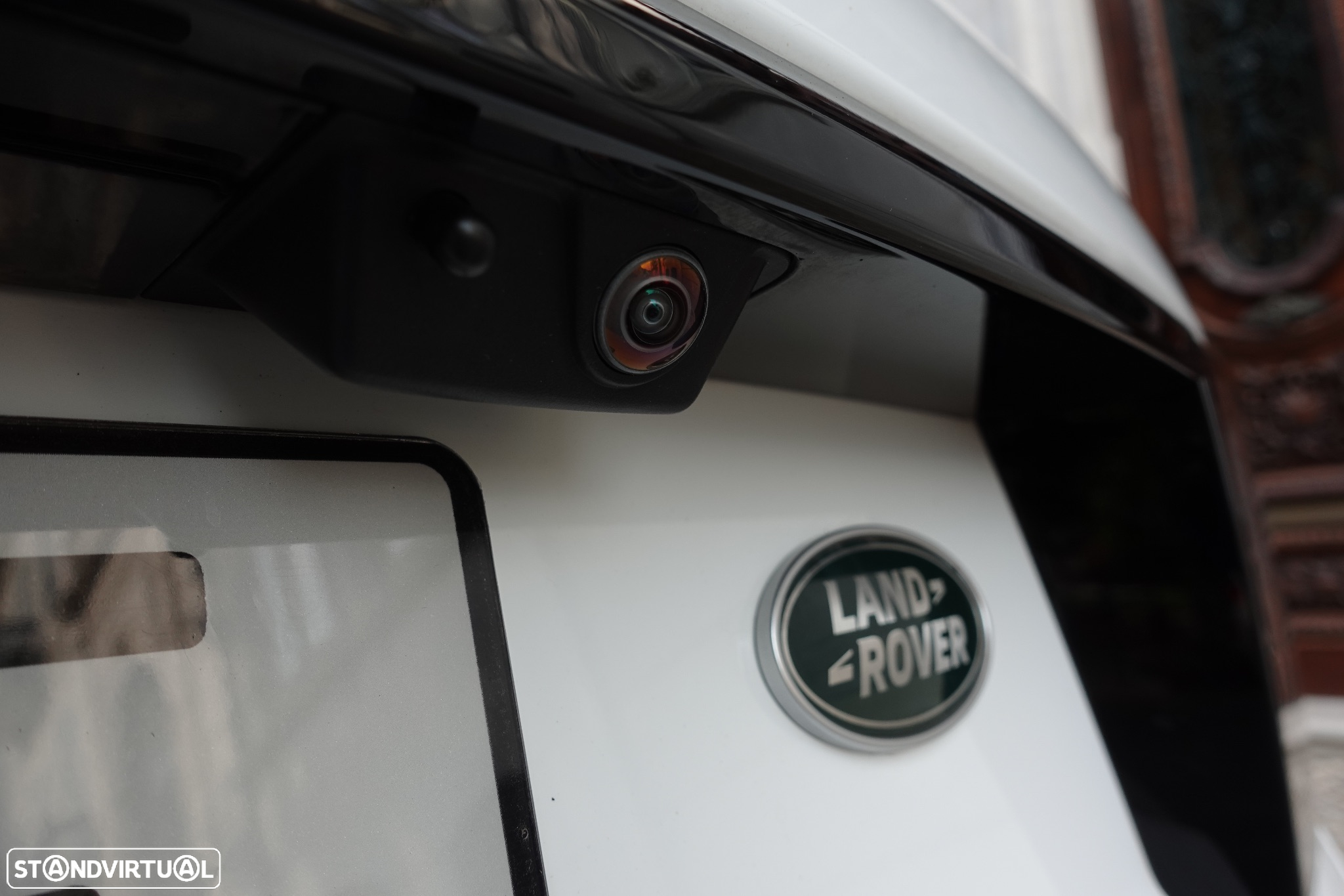 Land Rover Discovery Sport 1.5 I3 P300e AWD R-Dynamic SE - 32