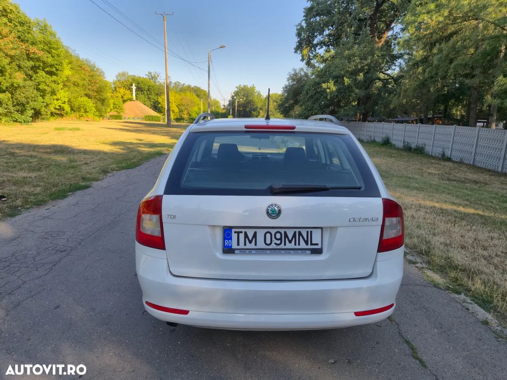 Skoda Octavia 1.6 TDI Ambiente - 5
