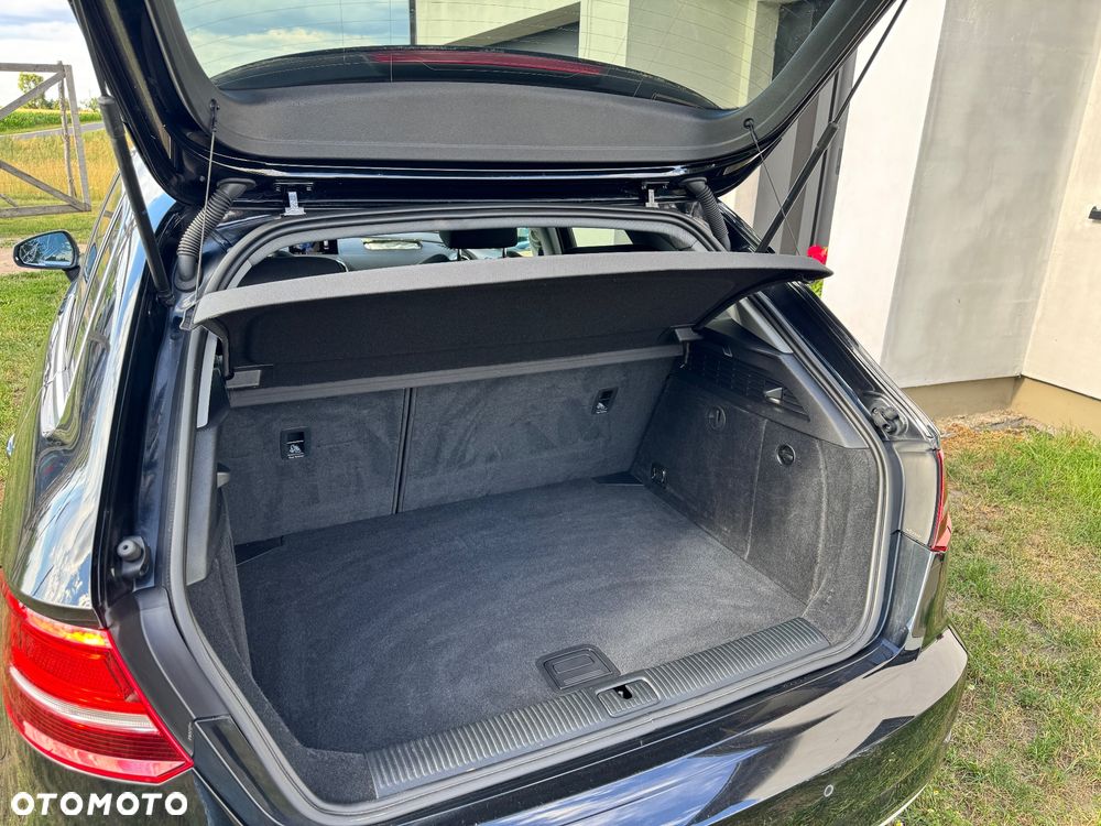 Audi A3 Sportback 35 TFSI cylinder on demand S tronic design - 17