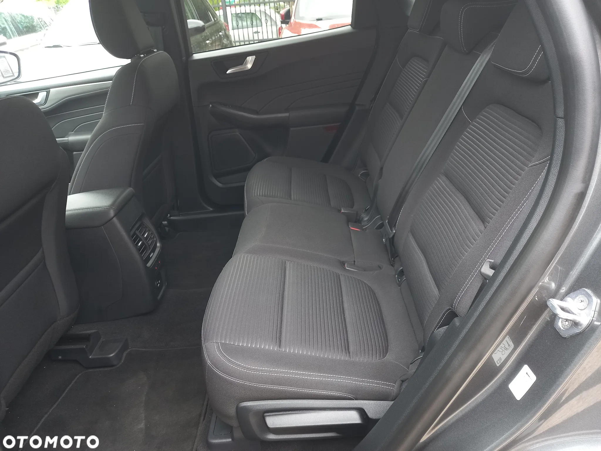 Ford Kuga - 21