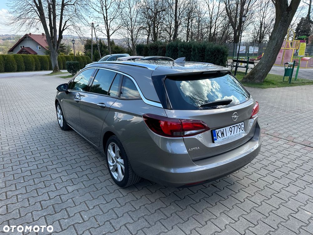 Opel Astra 1.6 D (CDTI) Dynamic - 3