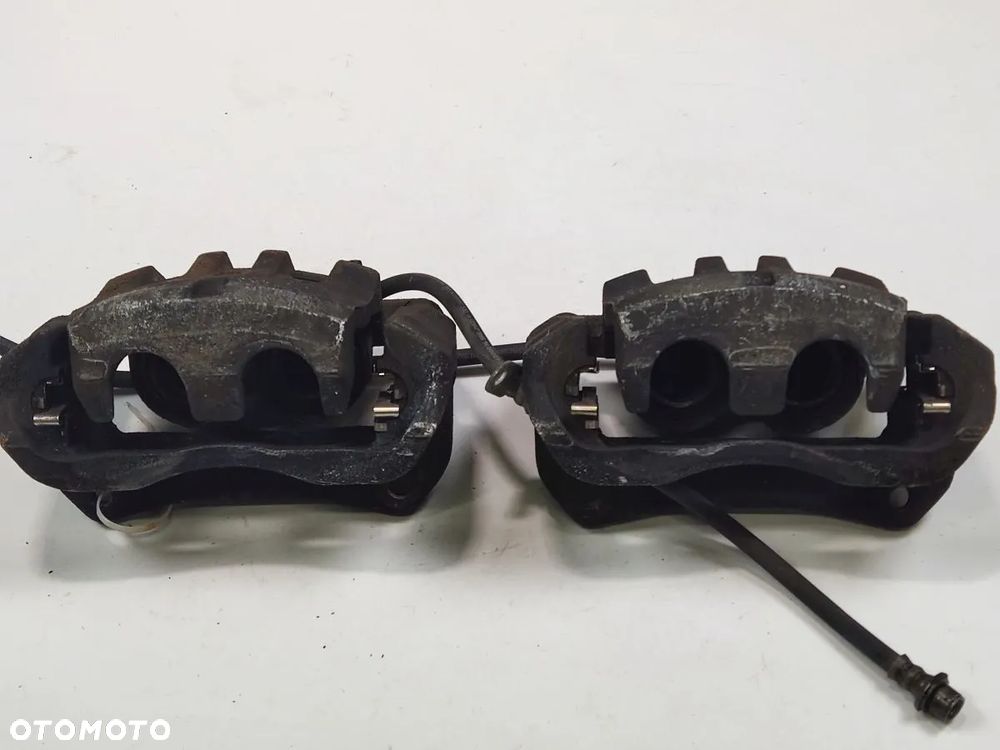 LEXUS RX 3.5h 15-19r Zacisk Hamulcowy Przód Prawy Lewy - 2