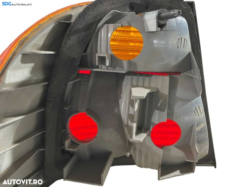 Stop Lampa Tripla Dreapta BMW Seria 3 E46 Berlina Sedan Limuzina 1998 - 2005 (Fisuri Interioare) [LR0187] - 5