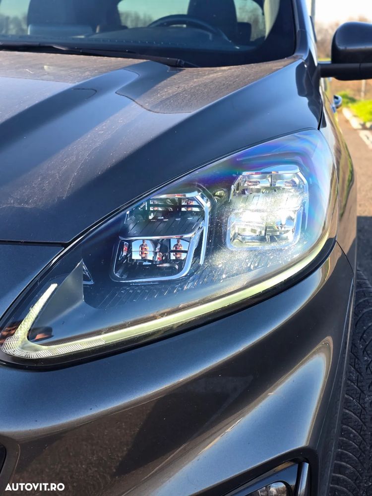 Ford Kuga 2.5 Duratec FHEV FWD ST Line - 6