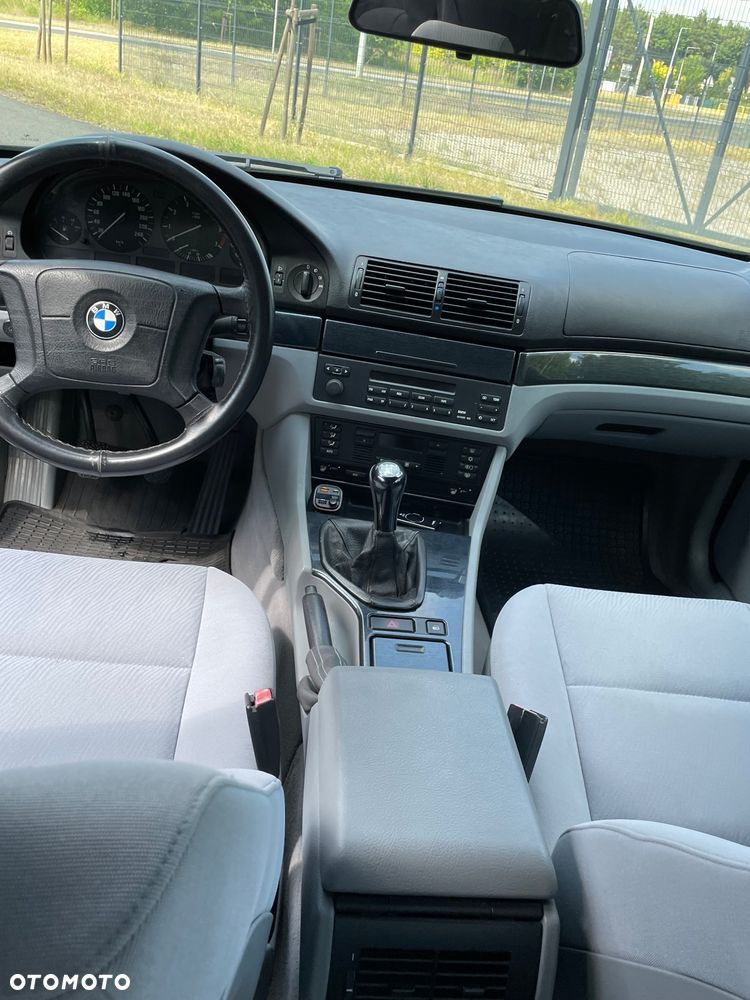 BMW Seria 5 - 19
