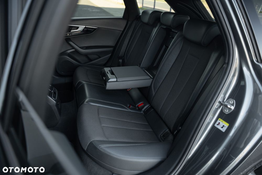 Audi A4 Avant 40 TFSI S tronic S line - 35