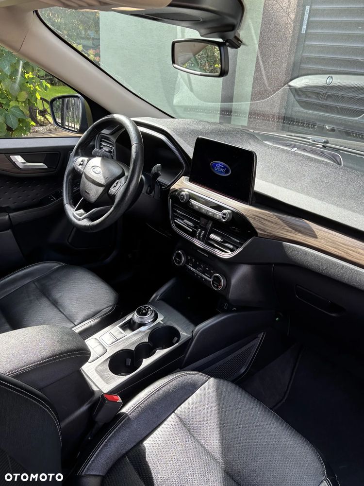 Ford Escape 2.0 EcoBoost AWD Titanium - 9