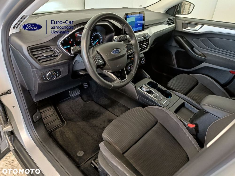 Ford Focus 2.0 EcoBlue STart-Stopp-System TITANIUM - 10