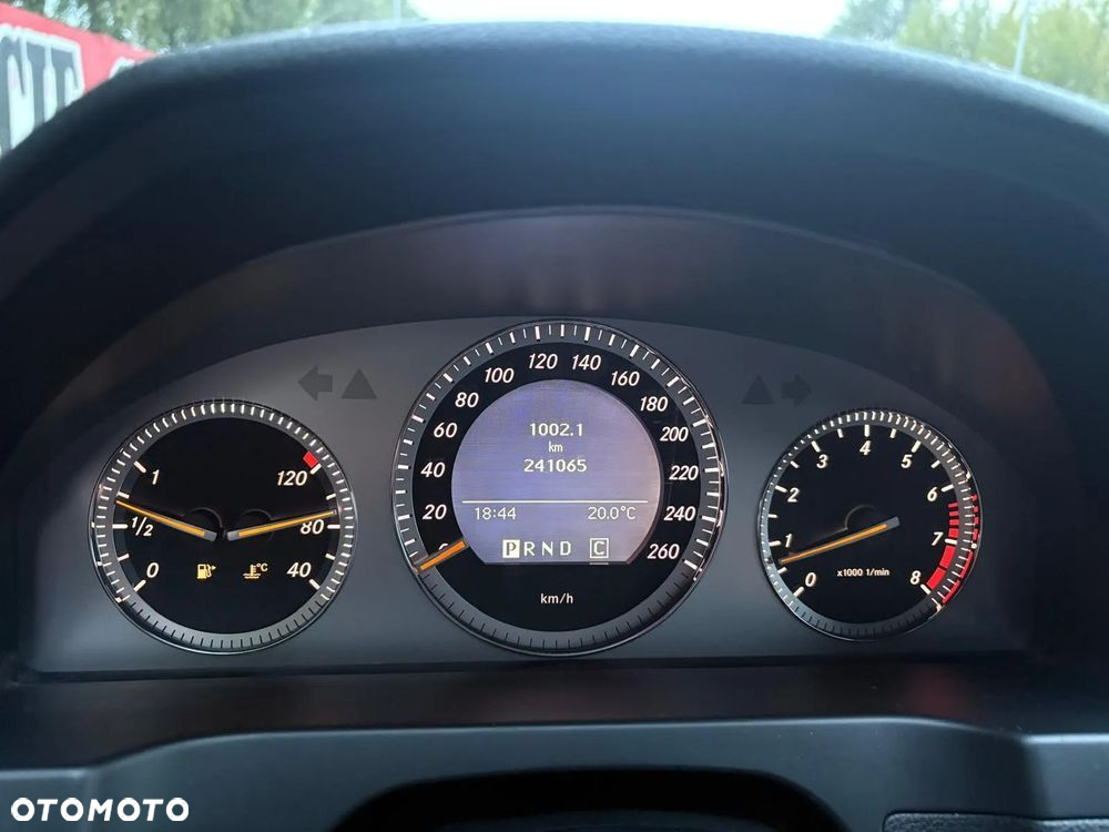Mercedes-Benz Klasa C 180 T Kompressor Automatik Avantgarde - 12