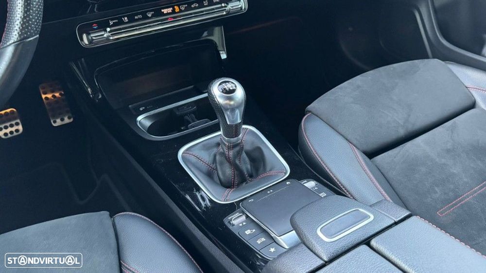 Mercedes-Benz CLA 180 d AMG Line - 16