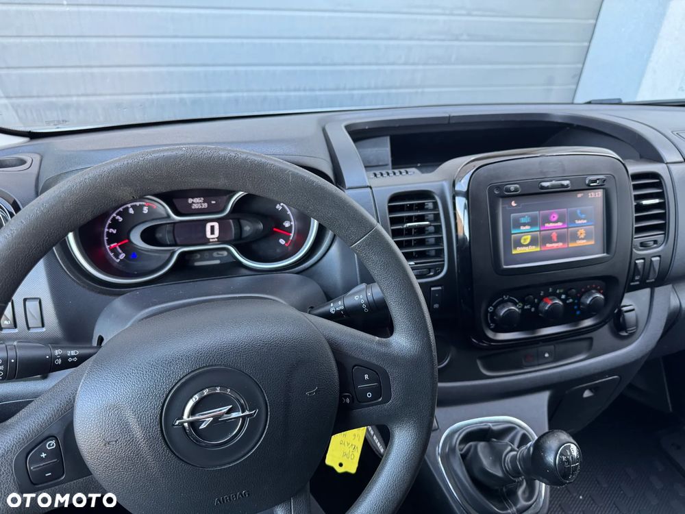 Opel Vivaro - 19