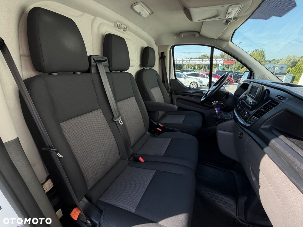 Ford Transit Custom - 26