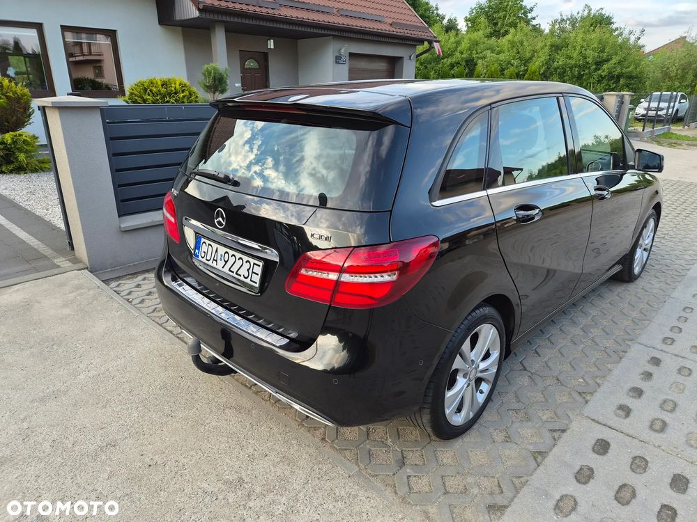 Mercedes-Benz Klasa B 180 d BlueEFFICIENCY Edition Style - 14