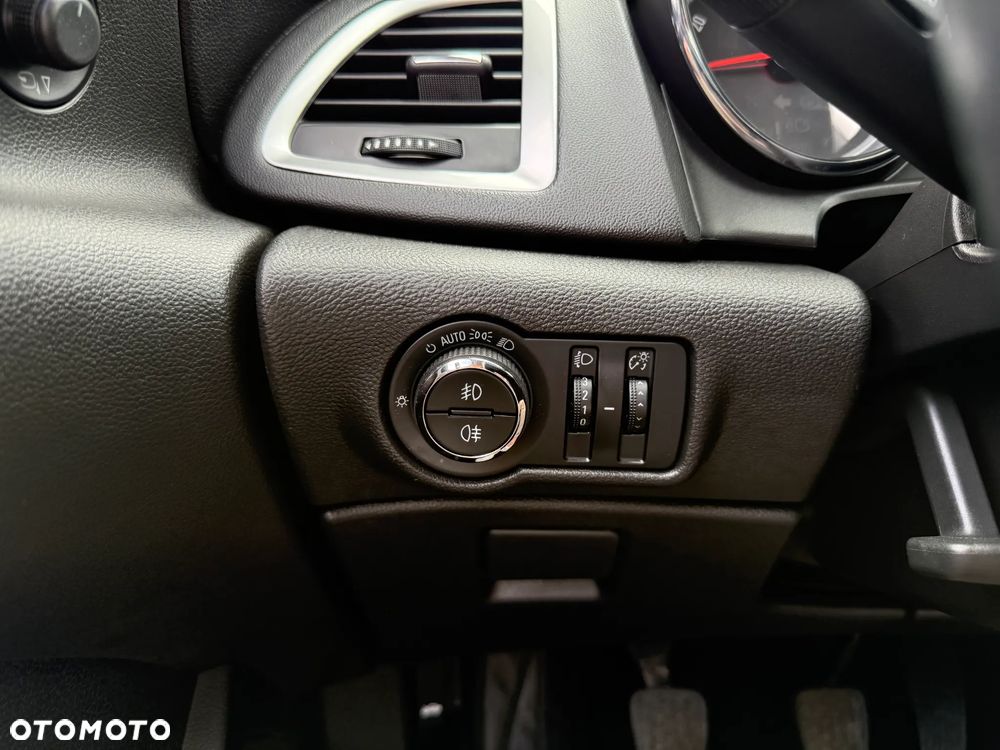 Opel Astra 1.4 Turbo Active - 19